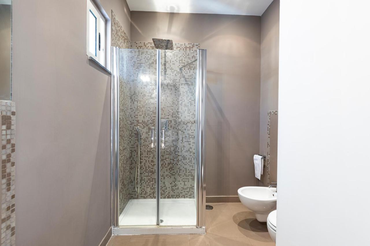 La Casa Dei Miei - Apt Con Terrazzo In Centro Napoli Eksteriør billede